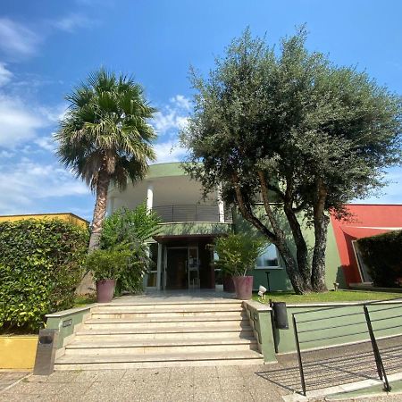 Hotel Zeffiro Sabaudia Ngoại thất bức ảnh